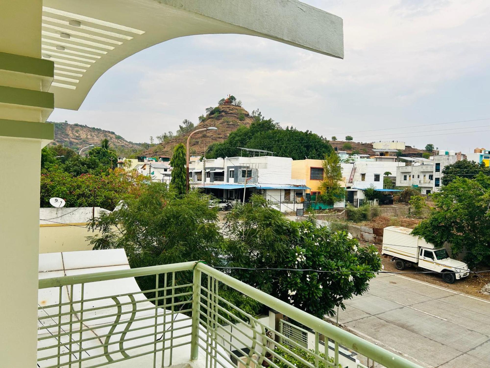 Private & Elegant 3Bhk Villa, Hillside Hideaway, 10 Mins From Mh Bus Stand Aurangabad  Ngoại thất bức ảnh